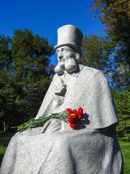 Monument to Ukranian fabulist Glibov