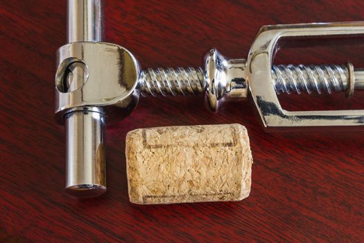 cork with corkscrew 