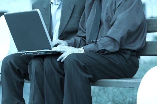 businessmen with laptop