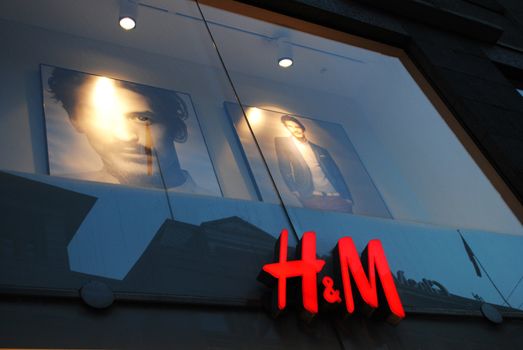 Hennes & Mauritz store