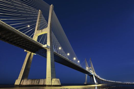Vasco da Gama bridge by night