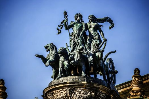 Statue opera Dresden