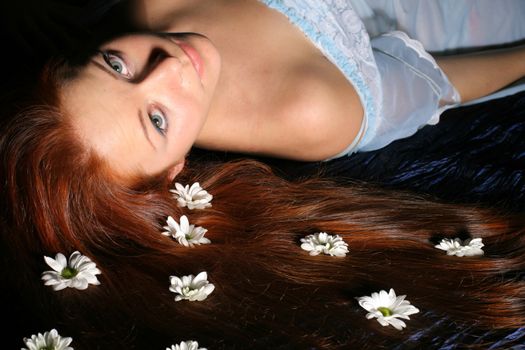 hair white flowers