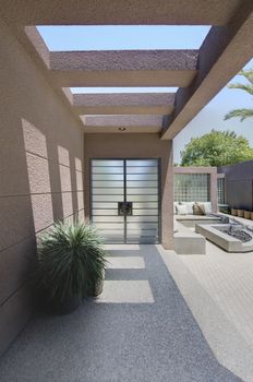 Front entrance with veranda of Californian home