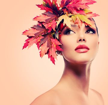 Autumn Woman Fashion Portrait. Beauty Autumn Girl