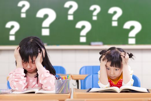 two kids is full of questions in class