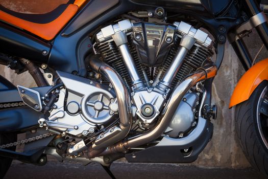 Motorbike engine with exhaust pipes
