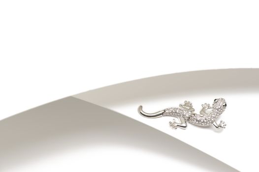 Silver gemstone lizard brooch