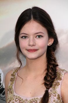 Mackenzie Foy
at the "Interstellar" Los Angeles Premiere, TCL Chinese Theater, Hollywood, CA 10-26-14/ImageCollect