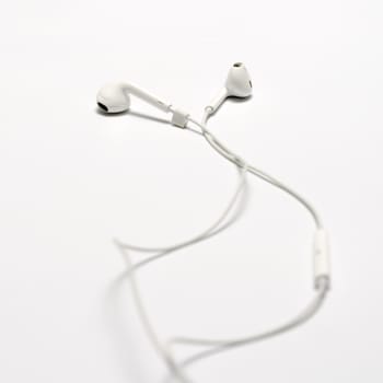 earphones