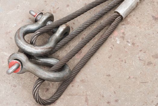 Steel wire loops with shackles
