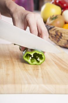 slicing green pepper
