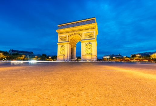 Triumph Arc at night, Paris
