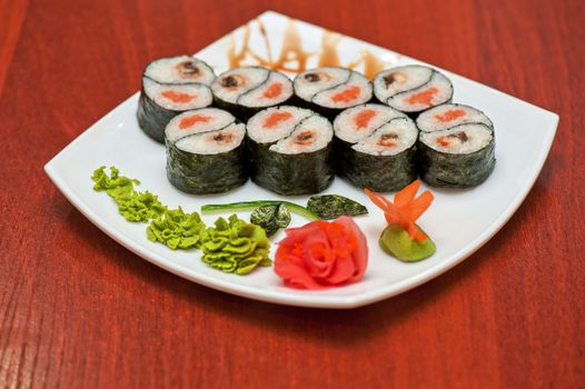 Roll with smoked eel and salmon 