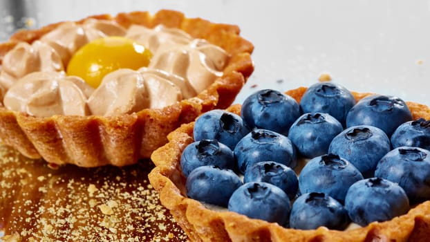 Tartlet with fresh blueberries 