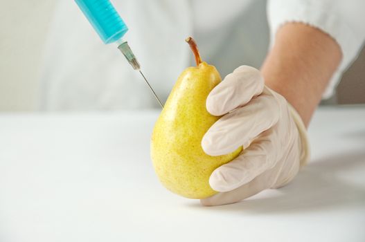 Sweet pear, genetic engineering