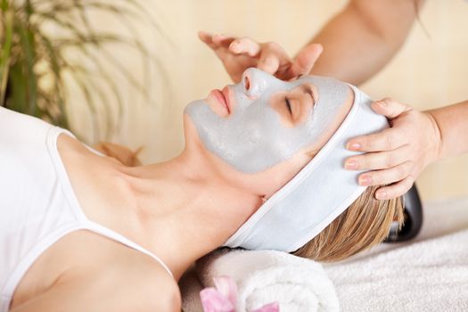 Receiving Cosmetic Facial Mask
