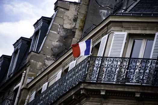FRANCE - PARIS - TERROR - TRIBUTE - FLAG 