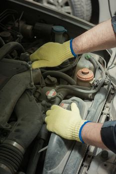 Repairing automotive body