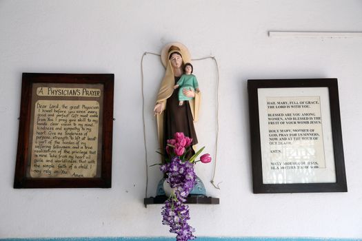 Virgin Mary with baby Jesus, Prem Dan, established by Mother Teresa and run by the Missionaries of Charity in Kolkata