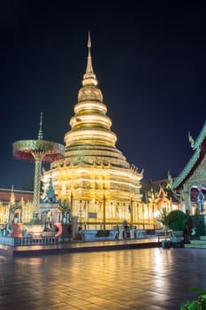 Wat Phrathat Hariphunchai Worra Mahawiharn on quiet nights in La