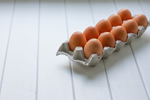 Eggs in the paper tray package