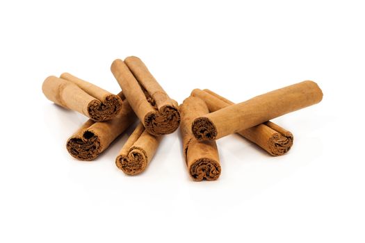 Cinnamon sticks pile