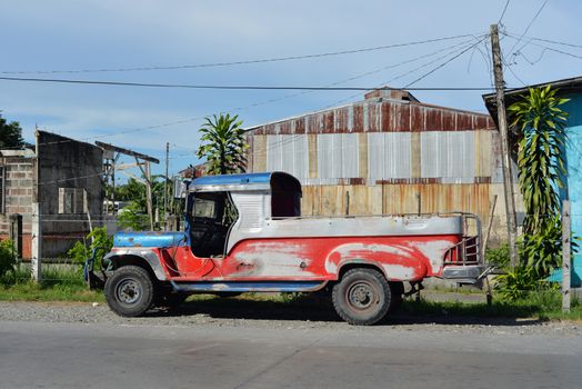 undecorated jeepney