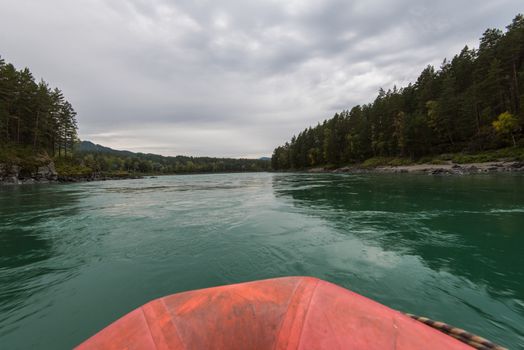 Rafting and boating on the Katun River