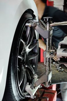 image of Wheels alignment camber