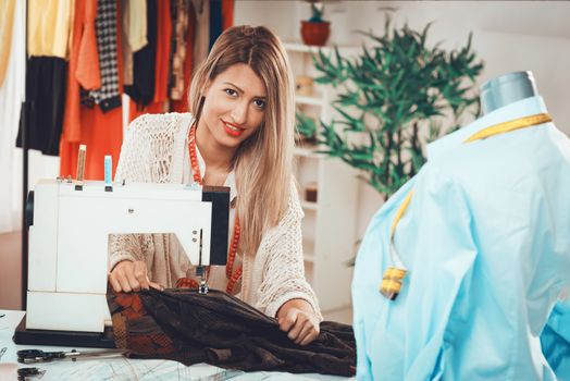 Young Fashion Designer Sew
