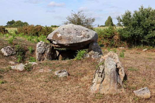 Run-er-Sinzen dolmen - megalithic monument near Erdeven in Britt