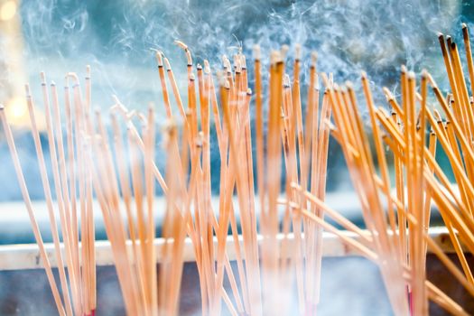 burn Incense stick are religious beliefs that the disciples Show