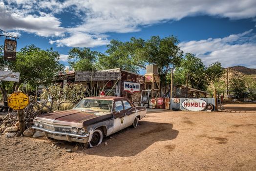 Old sheriff's car with a Siren in Hackberry, Arizona