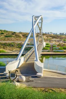 The Harp Bridge, Hadera