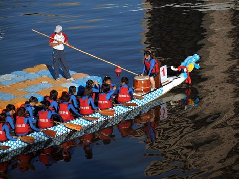 A Dragonboat Team at the Starting Line