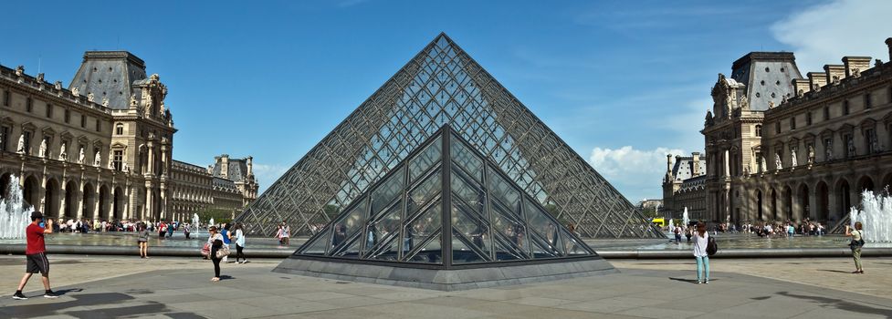 Paris - Louvre Pyramid
