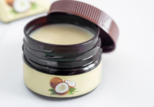 Cosmetic product: natural coconut oil with beeswax