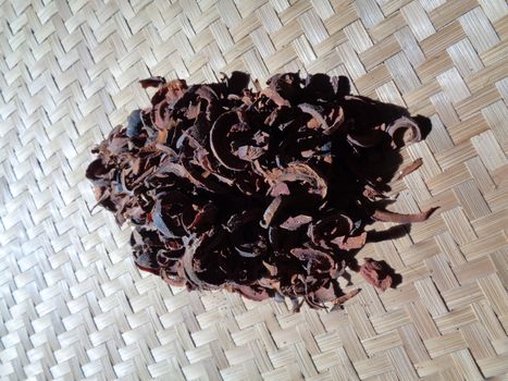 Dried mangosteen (Garcinia mangostana, purple mangosteen, manggis) peel. Mangosteen rind used as herbal medicine.