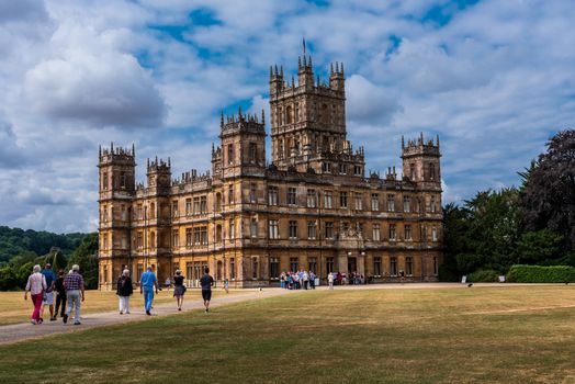 Tour Groups Visiting Highclere Castle