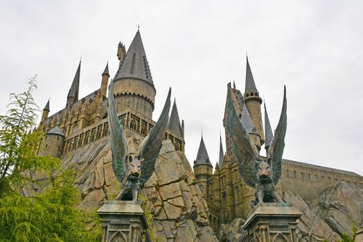 Harry Potter theme hogwarts castle statue at Universal Studios J