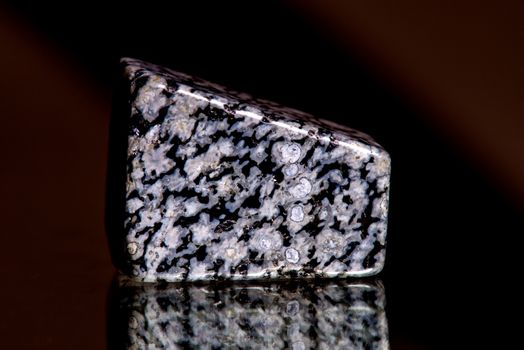 snowflake obsidian, gemstone for stone healing
