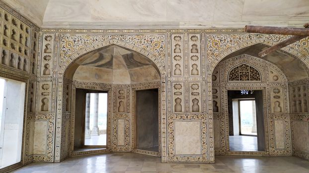 Inside view Taj Mahal Tomb mausoleum, a white marble of Mughal emperor Shah Jahan in memory of his wife Mumtaj. Taj Mahal is jewel of Muslim art and a masterpieces of world heritage. Agra, India South Asia Pac May 2019