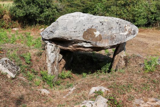 Dolmen Run-er-Sinzen - megalithic monument near Erdeven, Brittan