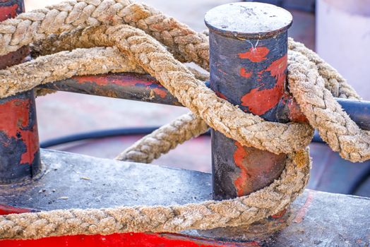 Cleat with mooring line of a trawler