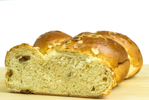 Braided yeast bun   