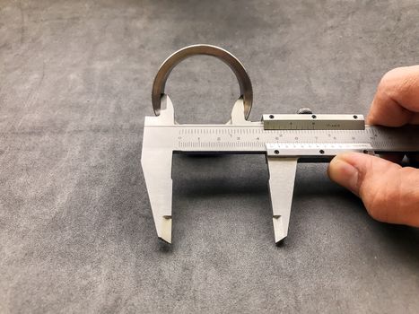 Vernier caliper is an indispensable tool in industrial