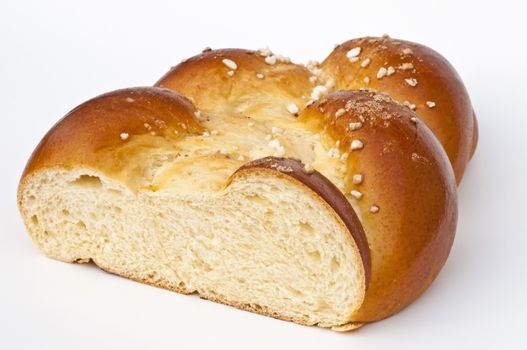 	braided yeast bun   