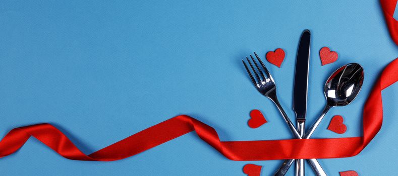 Cutlery set and hearts