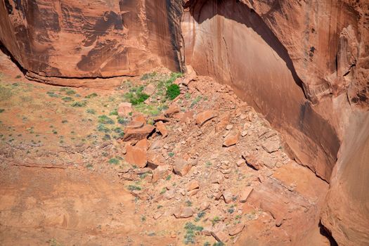 Majesty of Horseshoe Bend Canyon, giant rocks in summer season